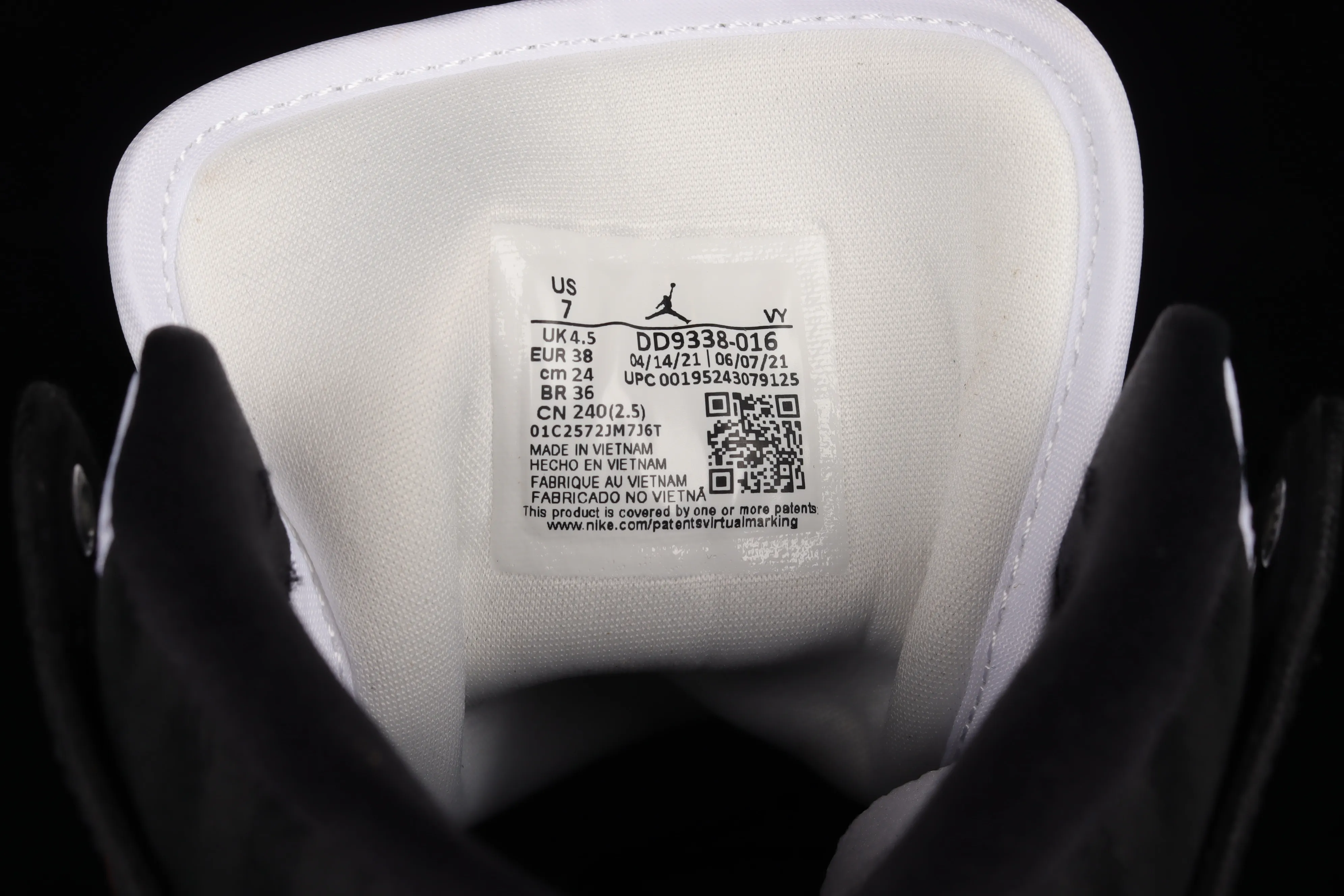 All categories Air Jordan Jordan series basketball shoes Air Jordan 1 Mid G version pure original Air Jordan 1 Mid UT "Black White" AJ1 Joe 1 white, black and purple stitching Zhongbang basketball shoes DD9338-016